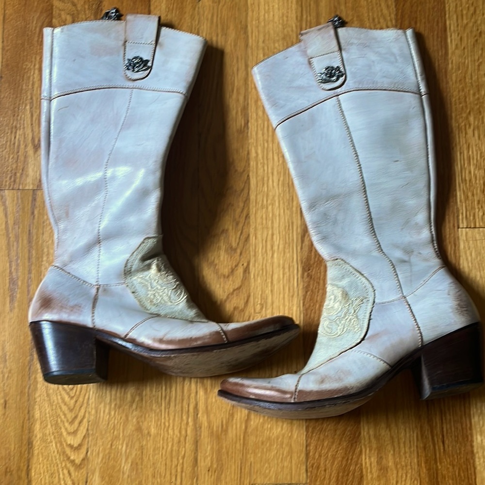 Siren by Mark Nason cowboy boots. Made in Italy. Intentional distressing.